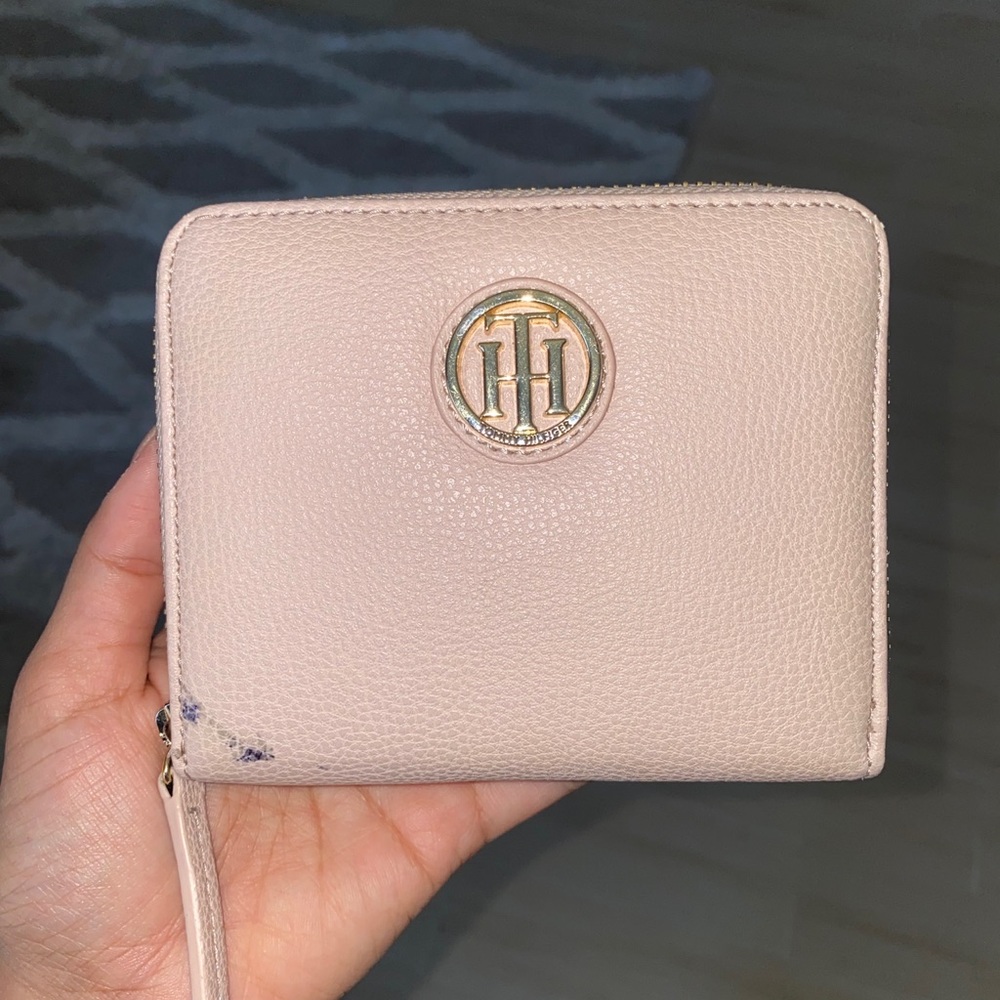 Tommy Hilfiger wallet